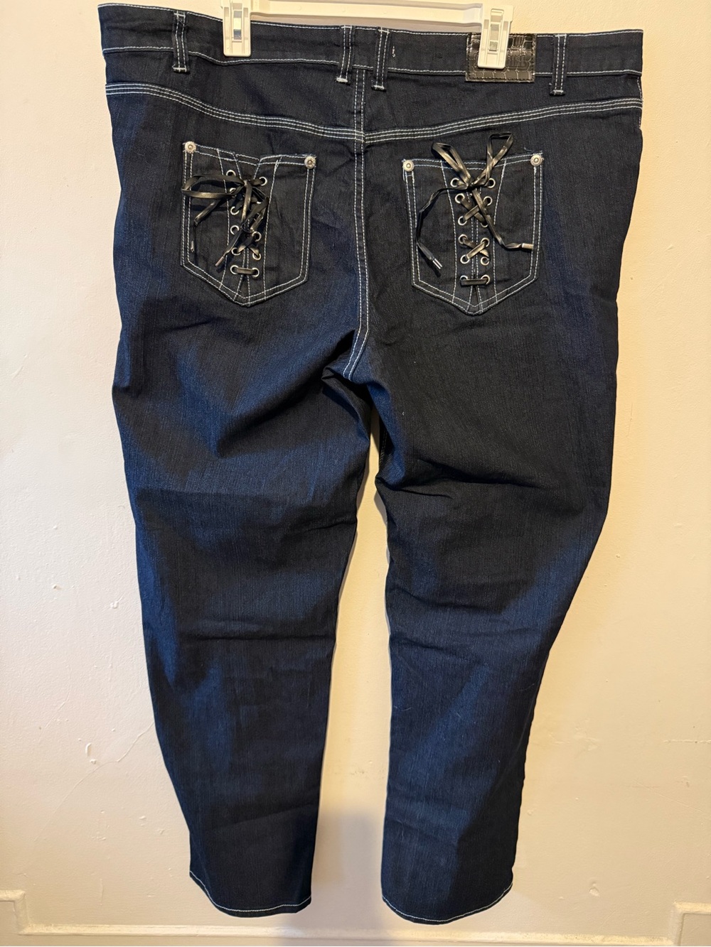 Brooklyn girl Lace-up Back Women’s Jeans